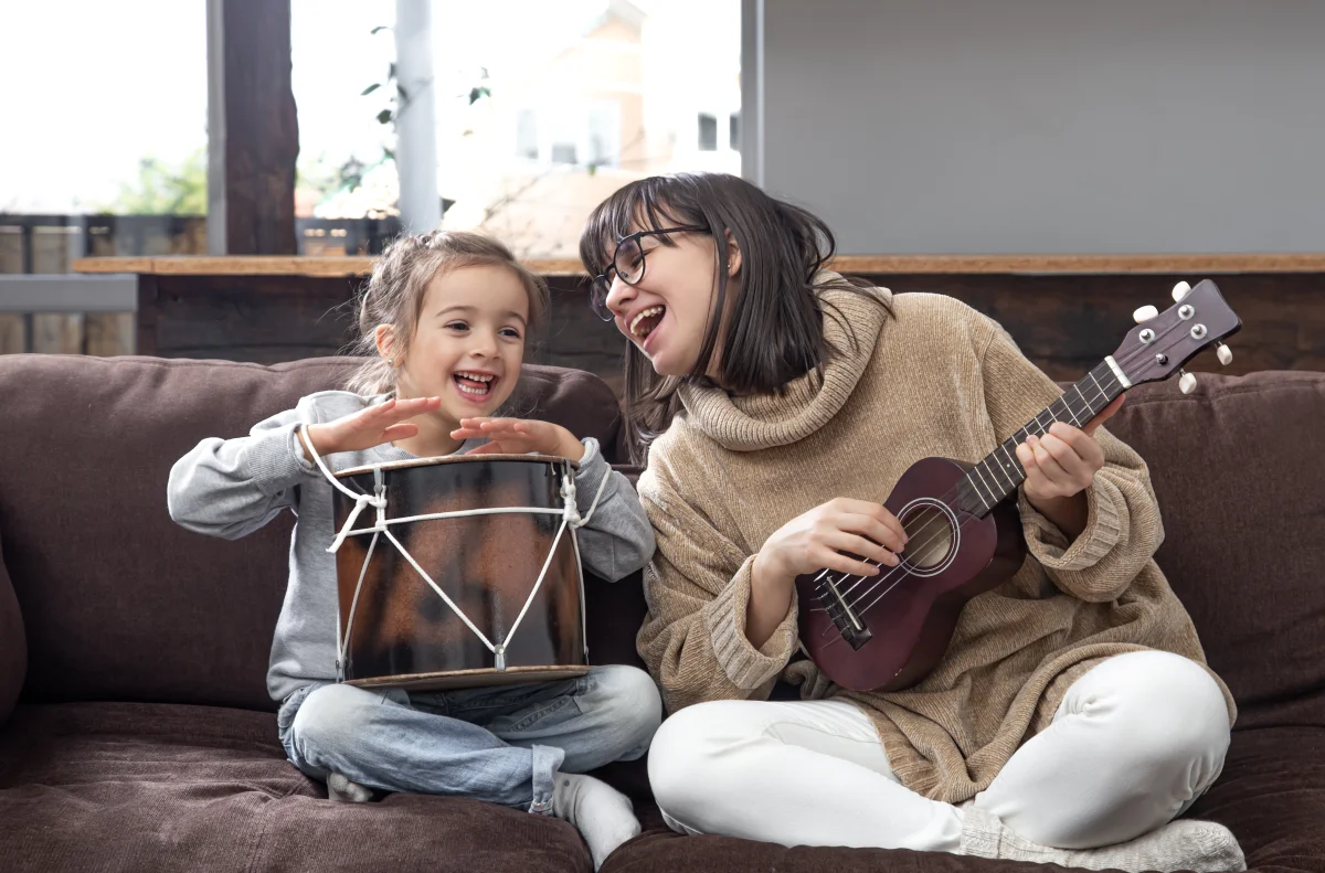 Muzikinė studija mamos su mažyliais „Garsų pilis“
